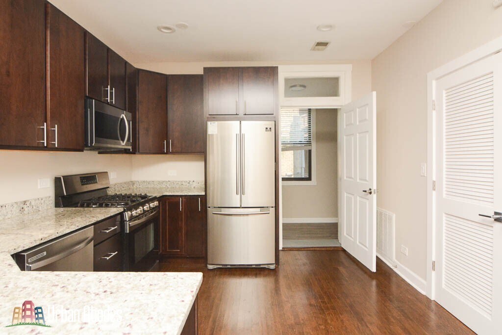 Foto principal - 654 W Gordon Ter