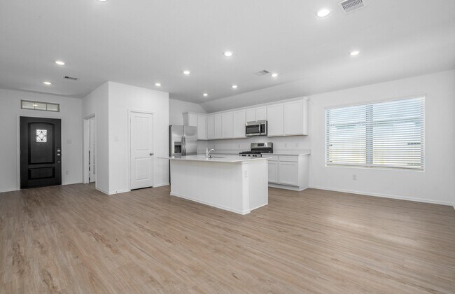 Foto del edificio - 7618 Auburn Hvn Trl