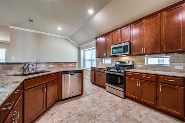 Foto del edificio - 16708 Central Garden Ln