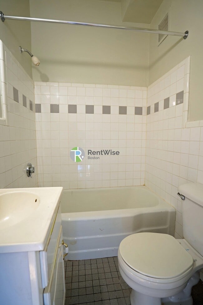 Foto del edificio - 1212 Commonwealth Ave