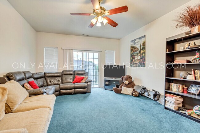 Foto del edificio - 392 N Seven Peaks Blvd