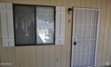 Building Photo - 427 E Friar Ave