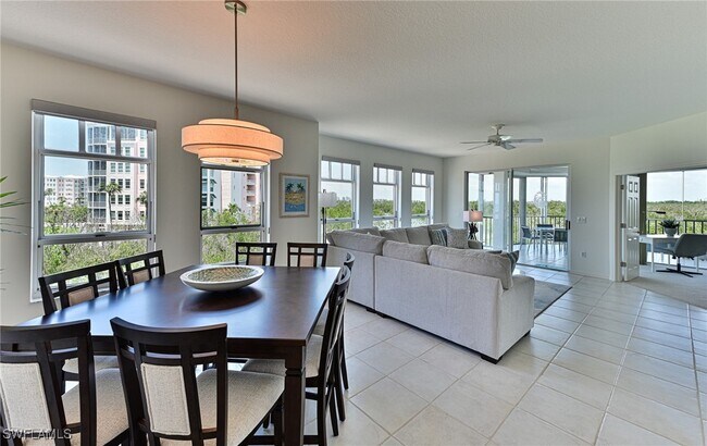 Building Photo - 262 Barefoot Beach Blvd