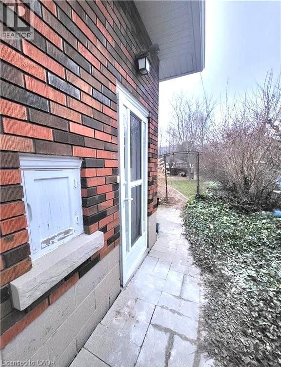 Building Photo - 230 Helena Ave