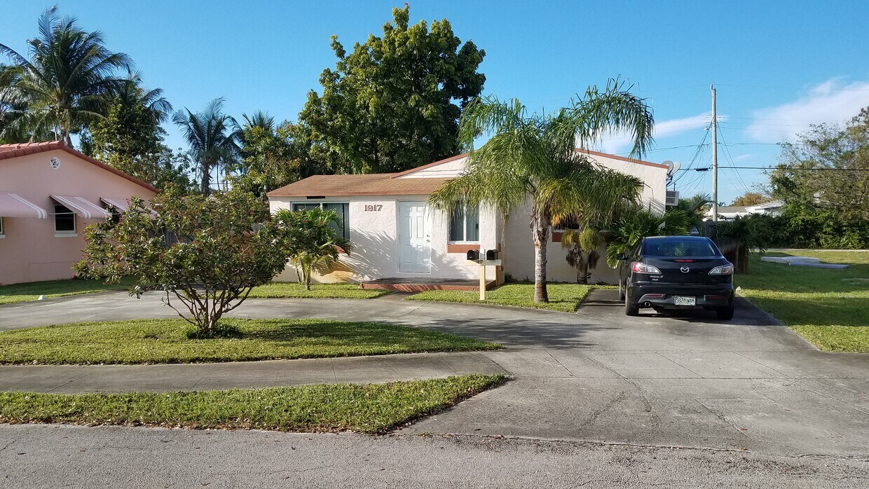 1917 Coolidge St, Hollywood, FL 33020 House Rental in Hollywood, FL
