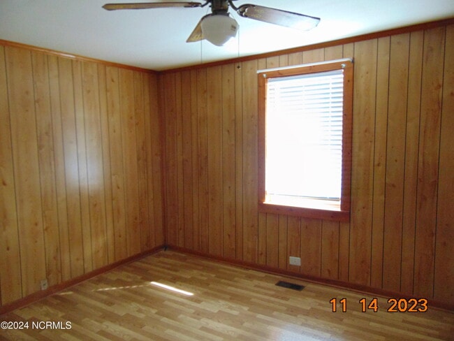 Building Photo - 2133 Fowler St