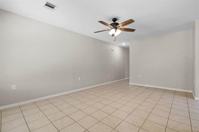 Building Photo - 159 S Bend Ct