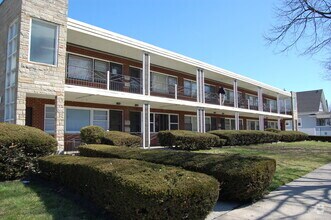 Building Photo - 1001 N Harlem Ave