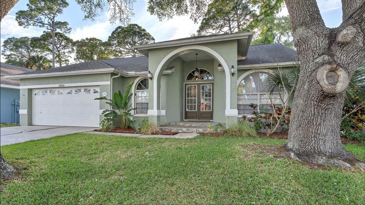 Primary Photo - Your Perfect Haven Awaits: Spacious 4-Bedr...