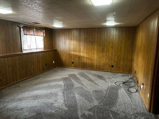 Foto del edificio - Huge Pet Friendly Home on Rockfords Souths...