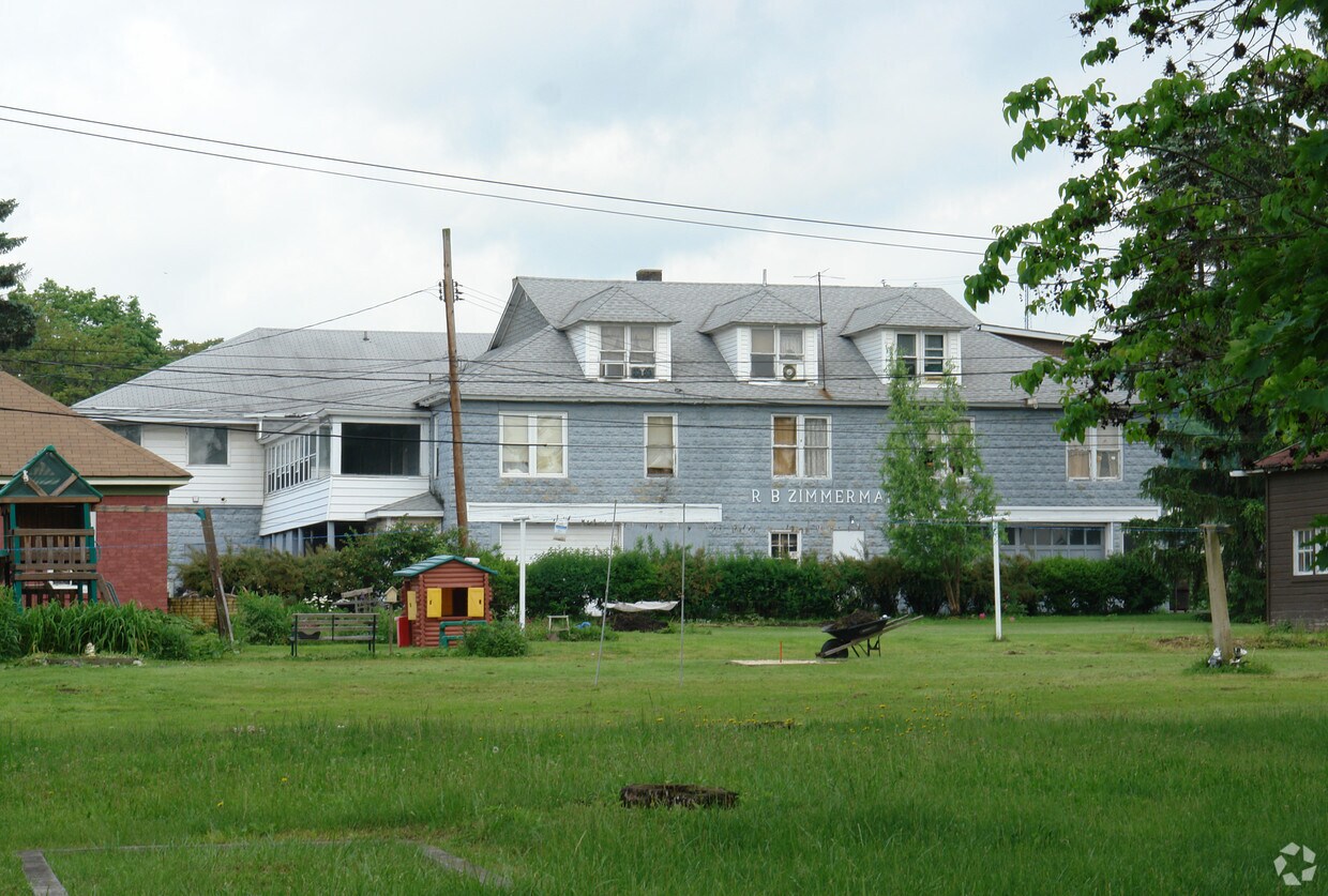 Building Photo - 538 Banks St