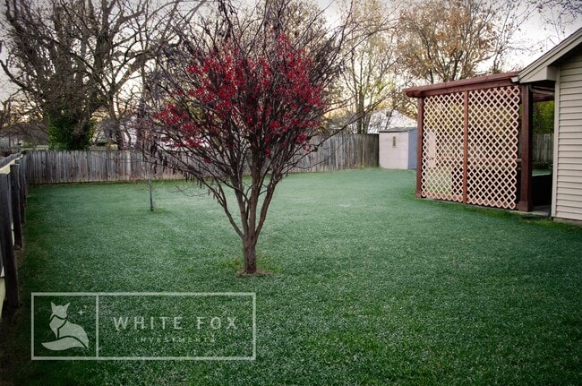 Building Photo - 5990 Fox Trace Ct