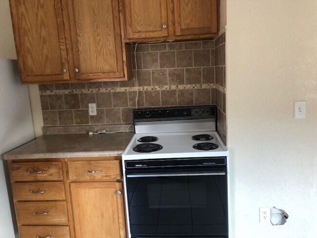 Foto del edificio - 6 W Main St