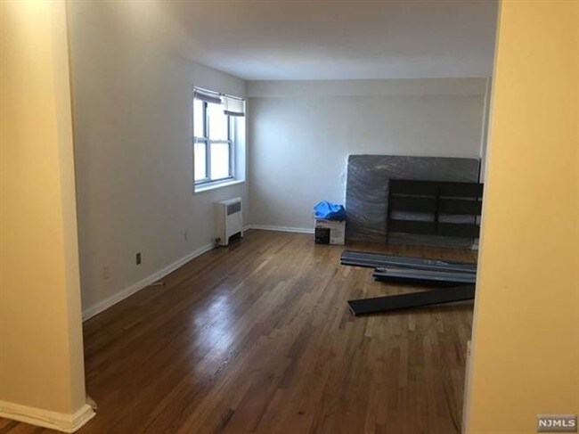 Foto del edificio - 2195 N Central Rd