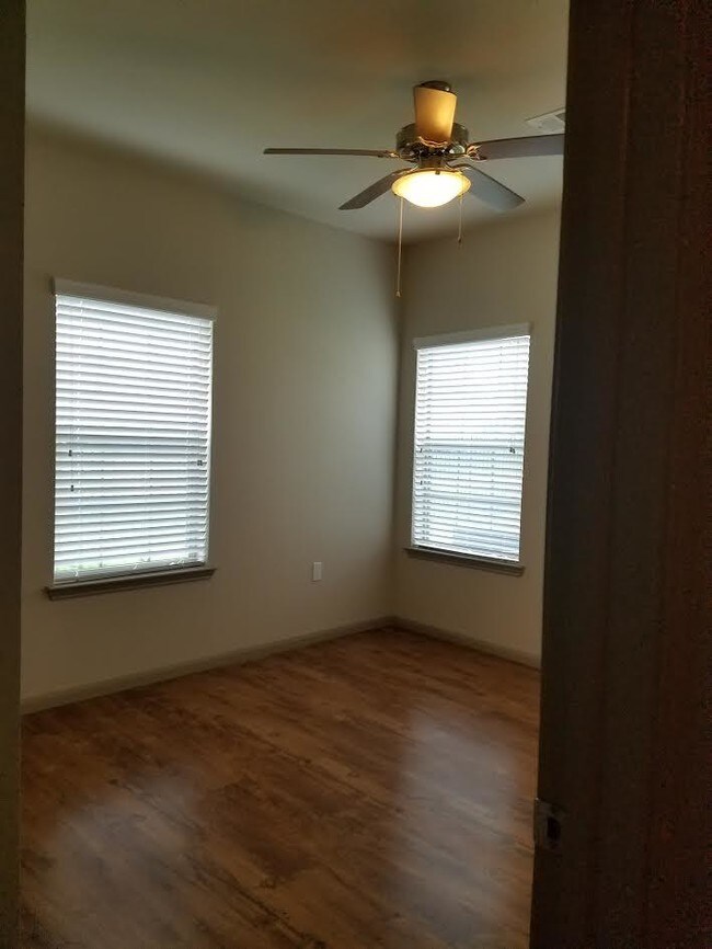 Meadows at Cypress Creek Apartments Cypress, TX