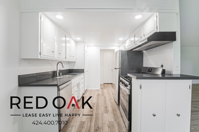 Foto del edificio - 4433 Colbath Ave