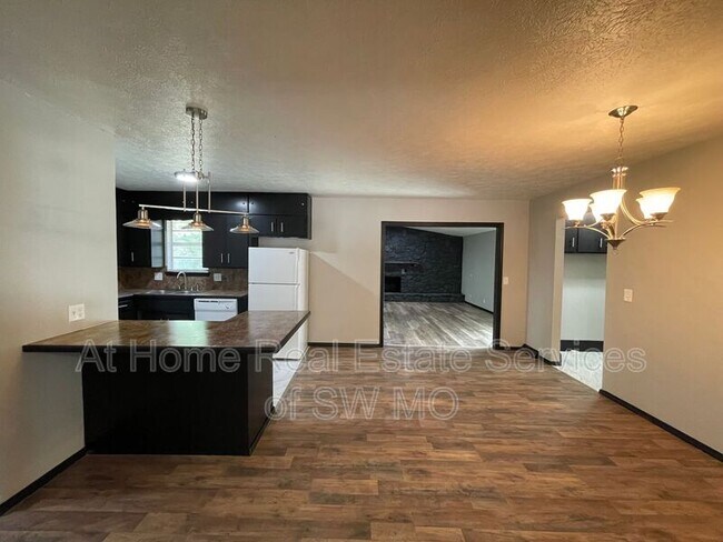 Foto del edificio - 2816 W Chicago St