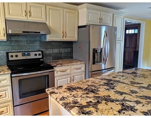 Foto principal - 23 Farmcrest Ave