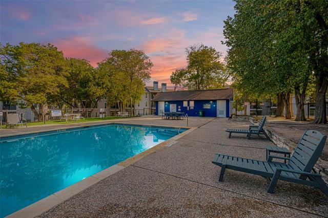 Foto del edificio - 2430 Cromwell Cir