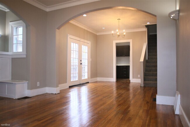 Building Photo - 3 br, 1 bath House - 1836 Thelma Ave SE