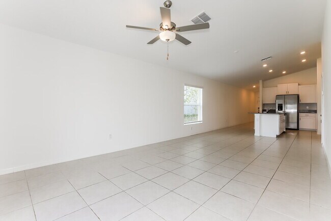 Building Photo - 17847 Cloudless Bliss Dr