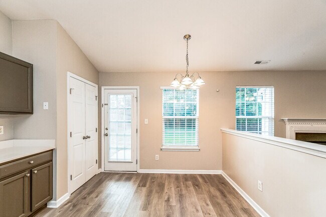 Foto del edificio - 4205 Springfield Creek Dr