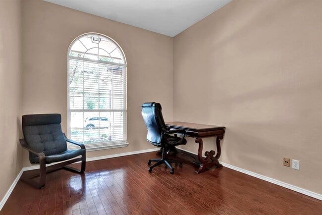 Building Photo - 3339 Rod Carew Dr