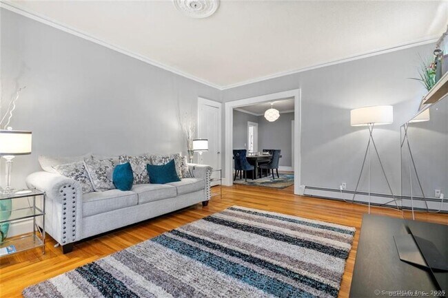 Foto del edificio - 842 Edgewood Ave