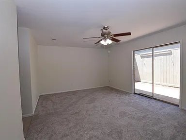 Foto del edificio - 6814 Marshall Pl Dr