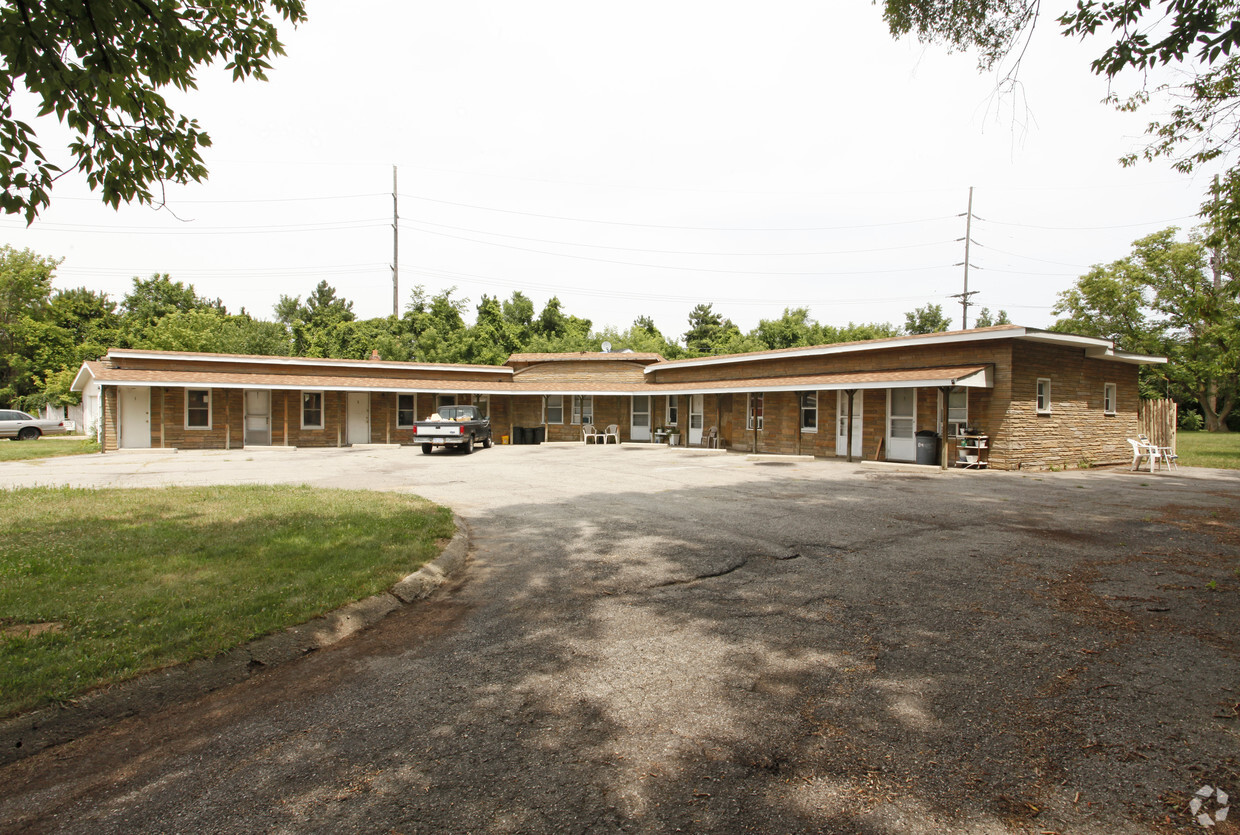 Foto del edificio - 10605 I-94 South Service Dr