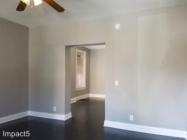 Foto del edificio - 1 br, 1 bath House - 4625 Virginia Avenue