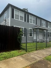 Building Photo - 4210 Ennis St