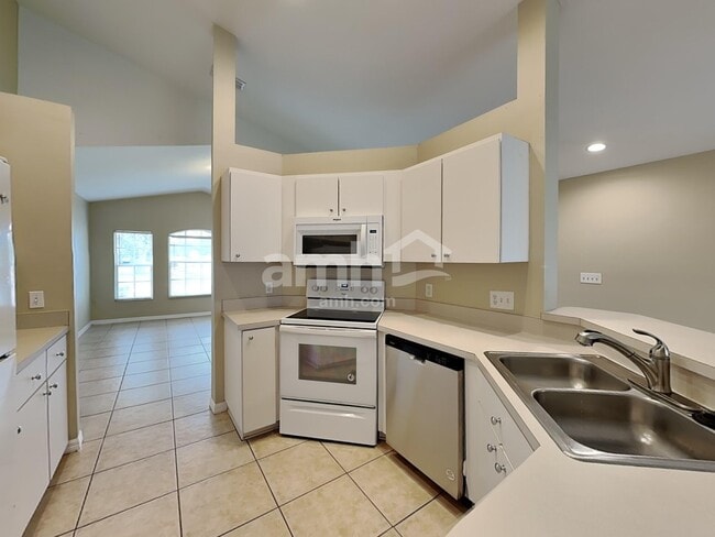 Foto del edificio - 4905 70th St E