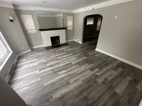 Building Photo - 14753 St Marys St