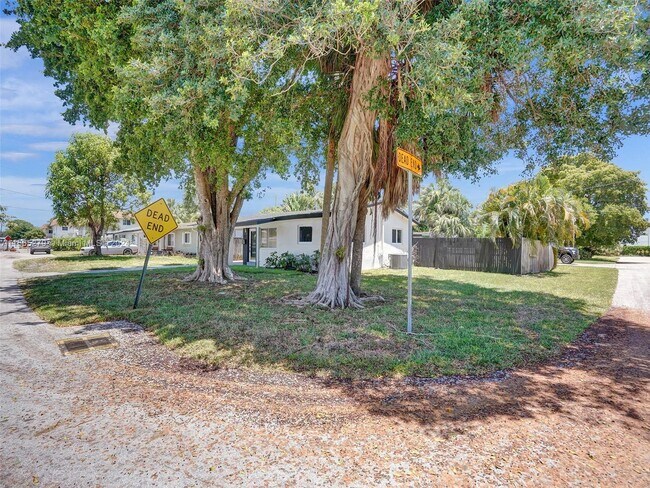 Building Photo - 71 NE 39th St