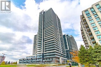 Building Photo - 105-105 Oneida Crescent