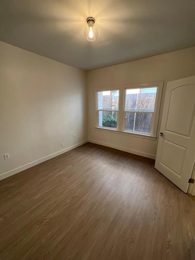 Foto del edificio - 133 N Reno St