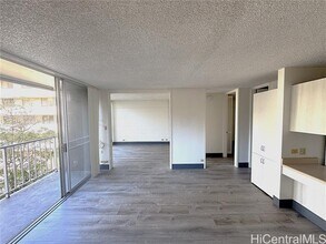 Building Photo - 3011 Ala Ilima St