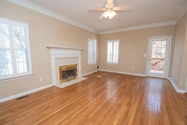 Foto del edificio - 116 Sagamore Ln