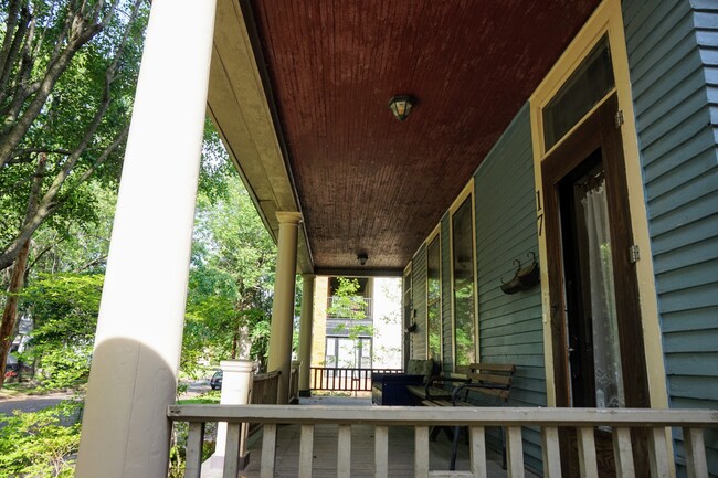 Covered Front Porch - 17 E Powell Ave