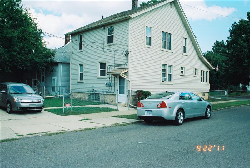 Building Photo - 230 Richter St