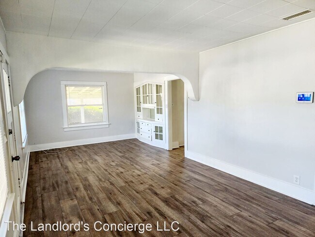 Building Photo - 2 br, 1 bath House - 839 W 18th St