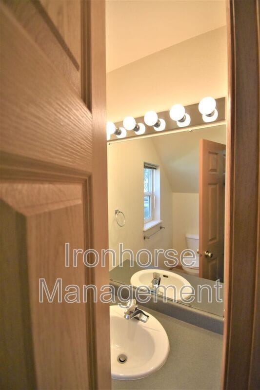 Building Photo - 2411 Wheeler Dr
