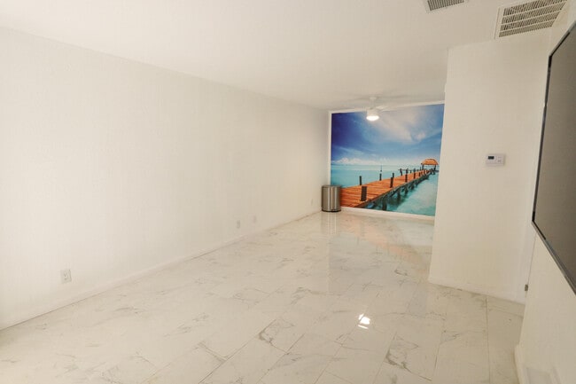 Building Photo - 751 Los Felices Cir W
