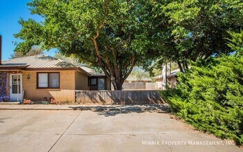 Building Photo - 8208 Vernon Ave