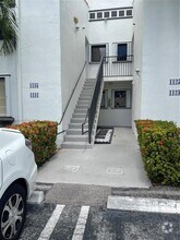 Building Photo - 1131 NW 124th Ct