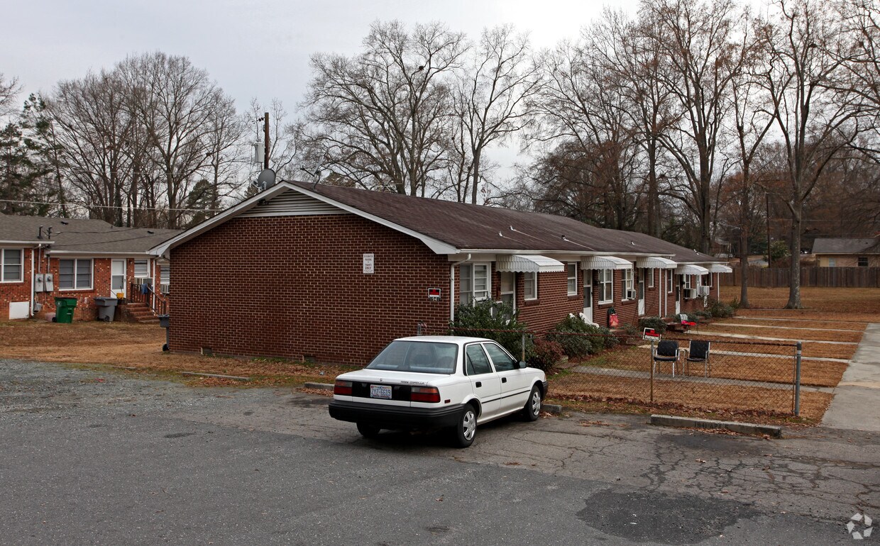 Foto principal - Rollins Apartments