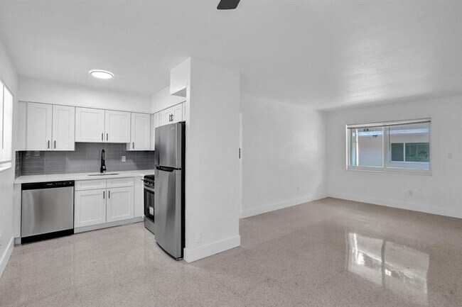 Foto del edificio - 1821 Middle River Dr