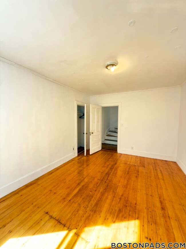 Building Photo - 45 N Beacon St