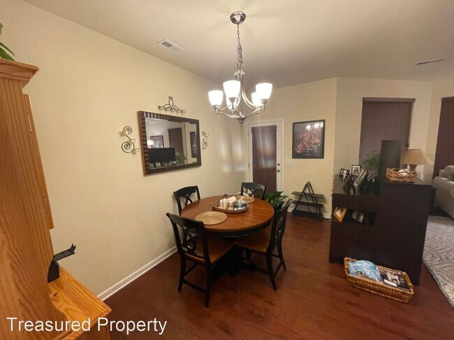Building Photo - 2 br, 2.5 bath House - 745 Silver Stream Ln